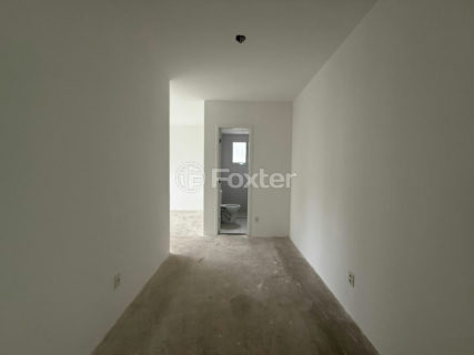 Image 4 - 1027296