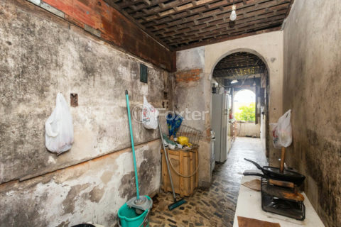 Image 39 - 1027297