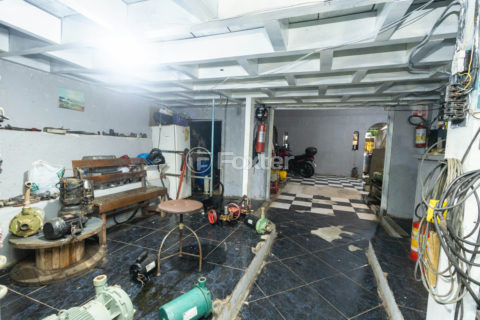 Image 32 - 1027297