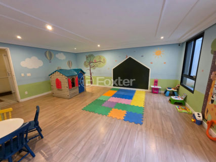 Image 22 - 1027323