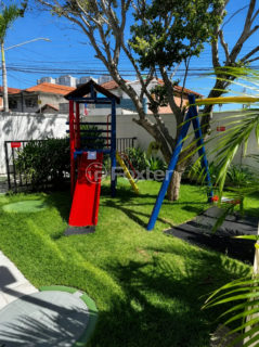 Image 8 - 1027359