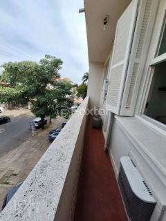 Image 20 - 1027375