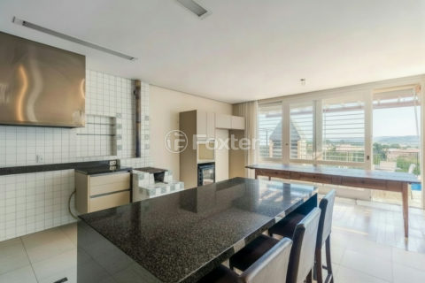 Image 33 - 1027382