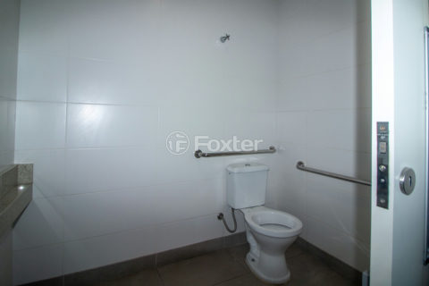 Image 17 - 1027385