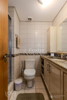 Image 9 - 1027394