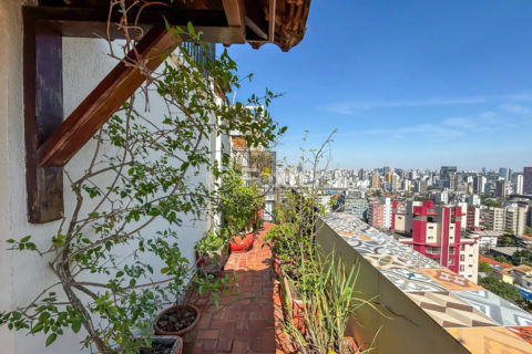Image 40 - 1027412