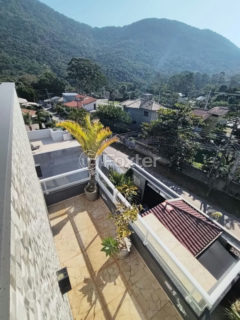 Image 1 - 1027425