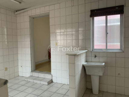 Image 32 - 1027426
