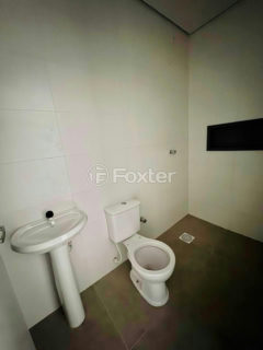 Image 4 - 1027445