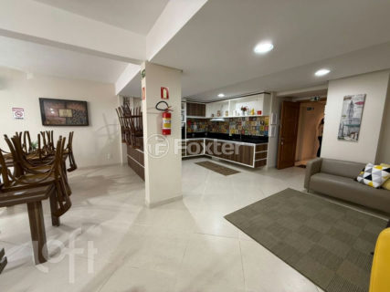 Image 9 - 1027448