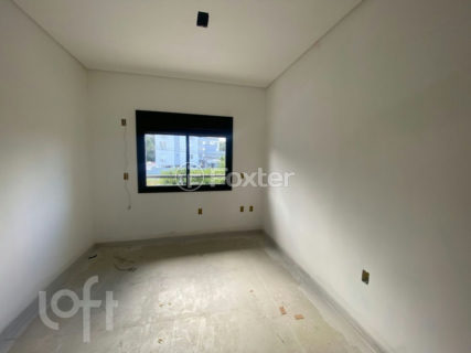 Image 3 - 1027452