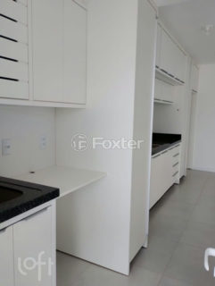 Image 4 - 1027531