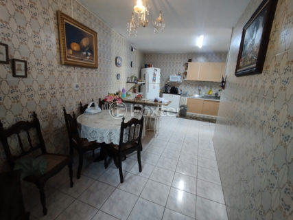 Image 11 - 1027532