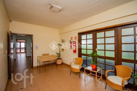 Image 32 - 1027536