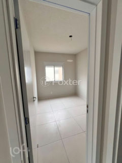 Image 8 - 1027556