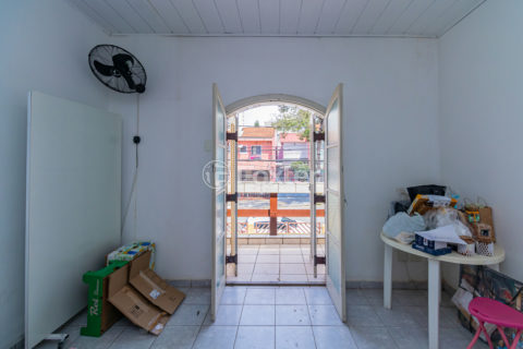 Image 10 - 1027557