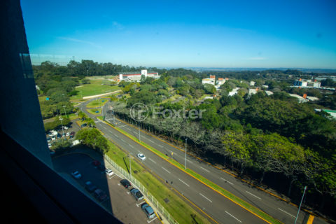 Image 30 - 1027558