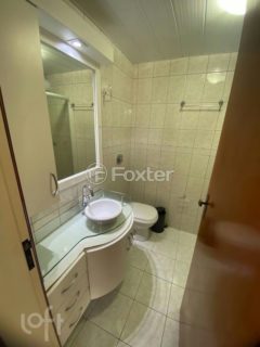 Image 11 - 1027560