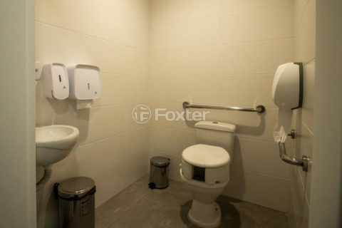 Image 42 - 1027582