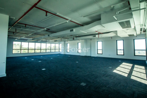 Image 33 - 1027595