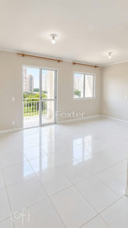 Image 32 - 1027646
