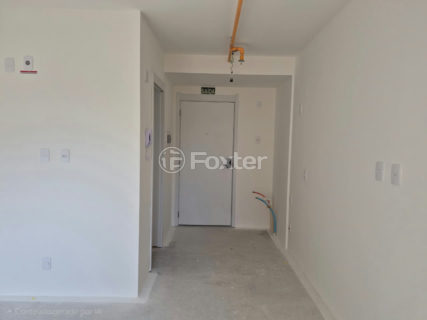 Image 4 - 1027656