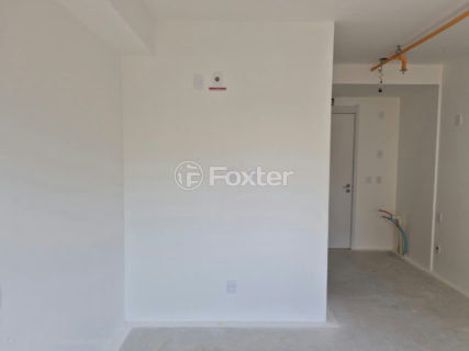 Image 3 - 1027656