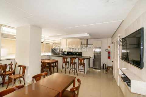 Image 39 - 1027660