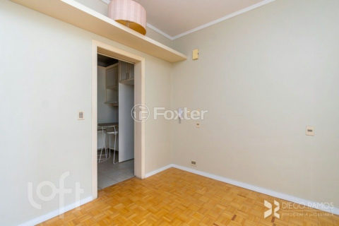 Image 5 - 1027660