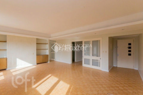 Image 4 - 1027660