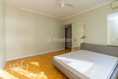 Image 28 - 1027660
