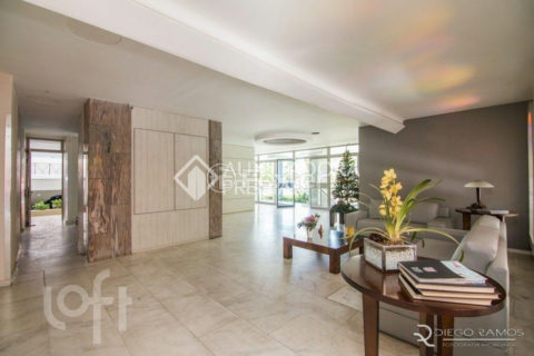 Image 38 - 1027660