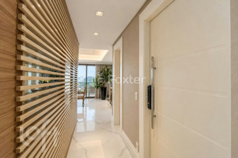 Image 25 - 1027661