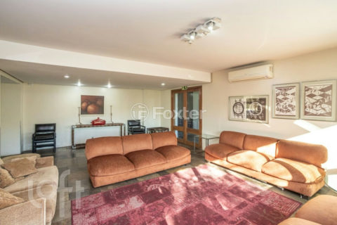 Image 35 - 1027662