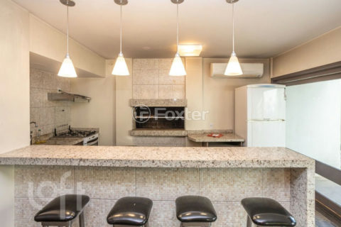 Image 37 - 1027662