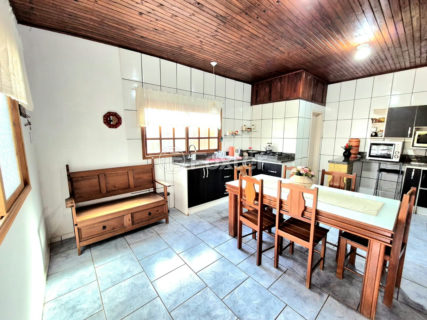 Image 11 - 1027721