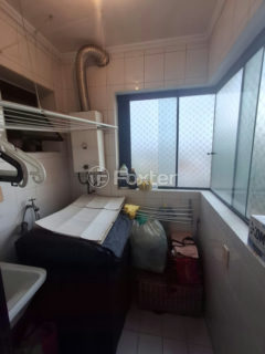 Image 21 - 1027778