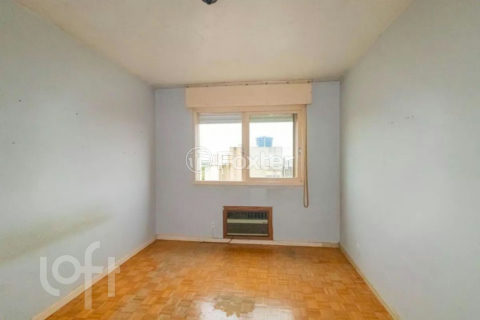 Image 18 - 1027836