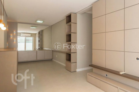 Image 7 - 1027844