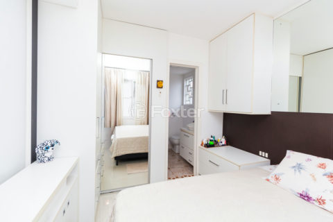 Image 7 - 1027846