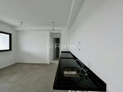 Image 7 - 1027857