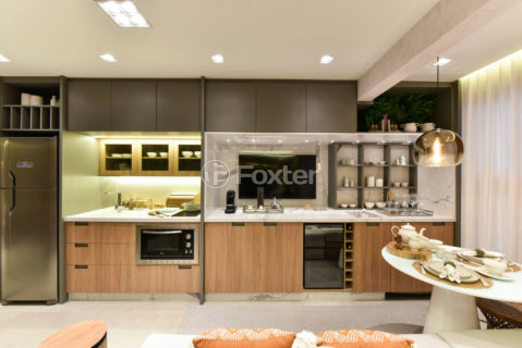 Image 21 - 1027882