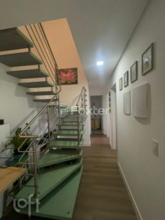 Image 44 - 1027890