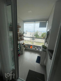Image 30 - 1027890
