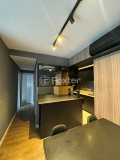 Image 4 - 1027891