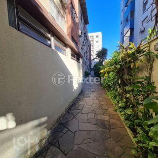 Image 20 - 1027973