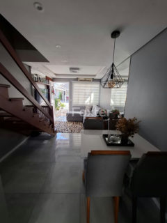 Image 3 - 1027982
