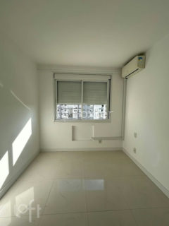 Image 22 - 1027989