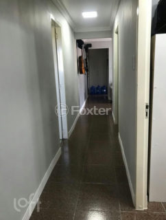 Image 8 - 1027993