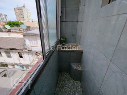 Image 11 - 1028012
